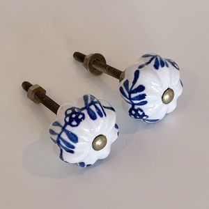 Anthropologie knobs - blue and white ceramic